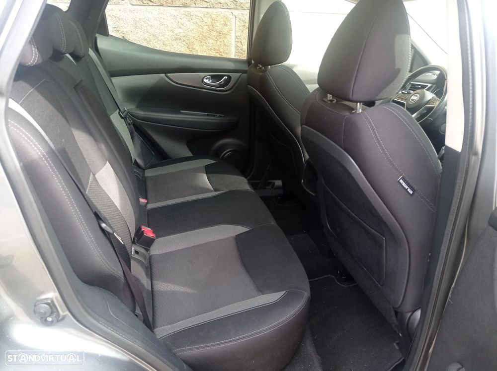Nissan Qashqai 1.5 dCi N-Connecta - 10