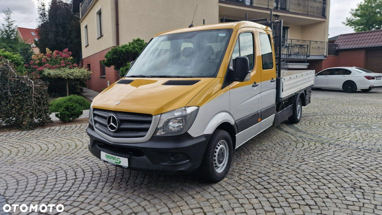 Mercedes-Benz Sprinter - 1