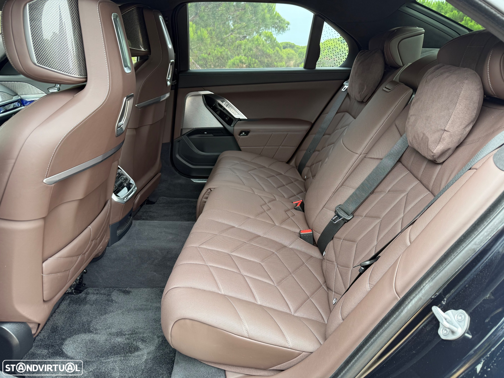 BMW 760 M760e xDrive - 17