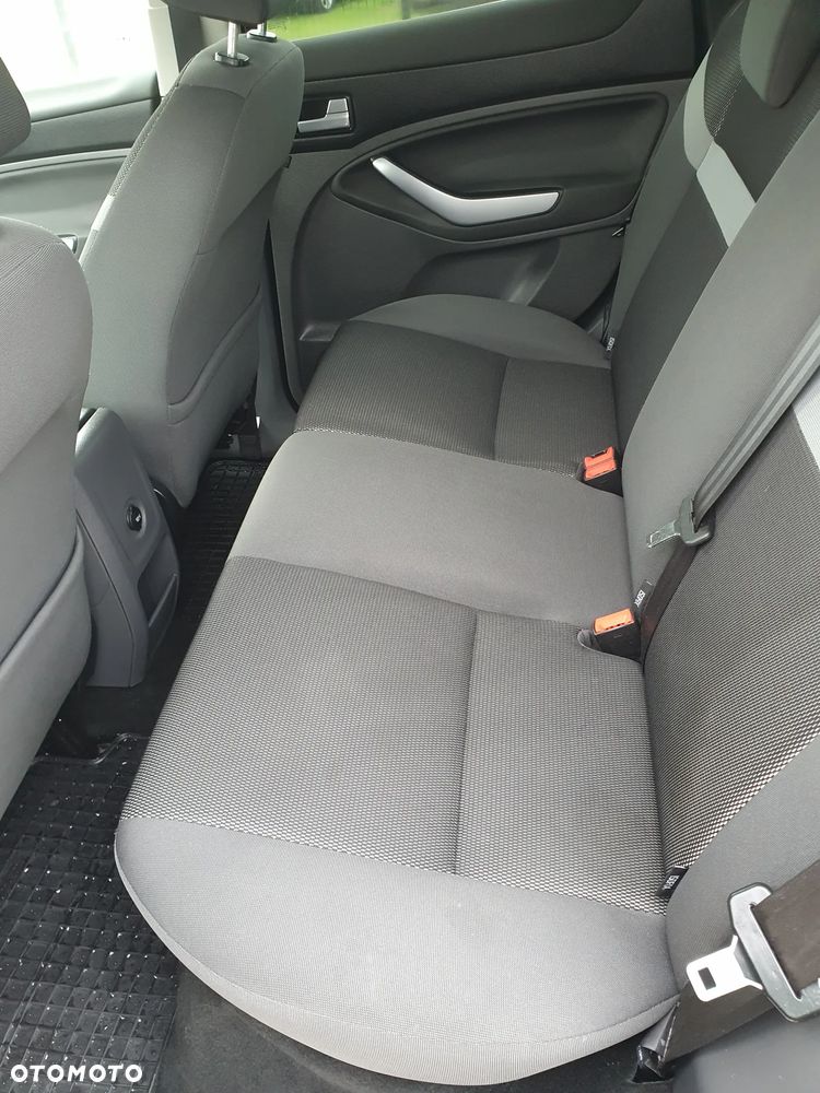 Ford Kuga 2.0 TDCi Individual - 17