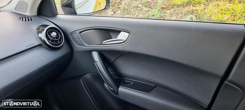 Audi A1 1.6 TDI S-line - 29