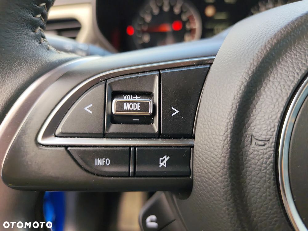 Suzuki Swift 1.2 Dualjet SHVS Premium Plus - 22