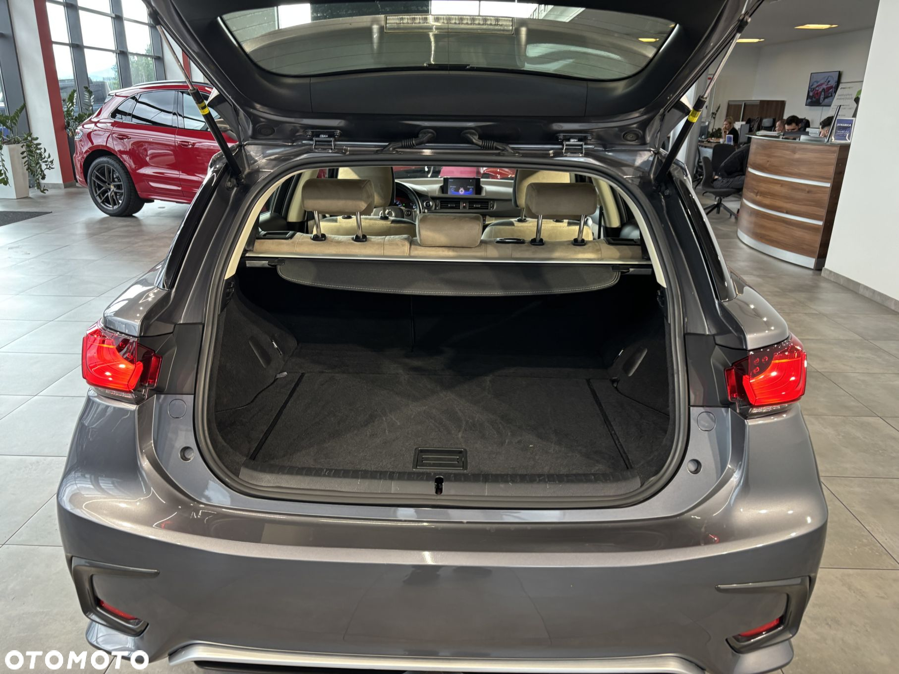 Lexus CT - 14