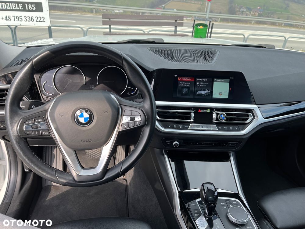 BMW Seria 3 320i Sport Line - 15