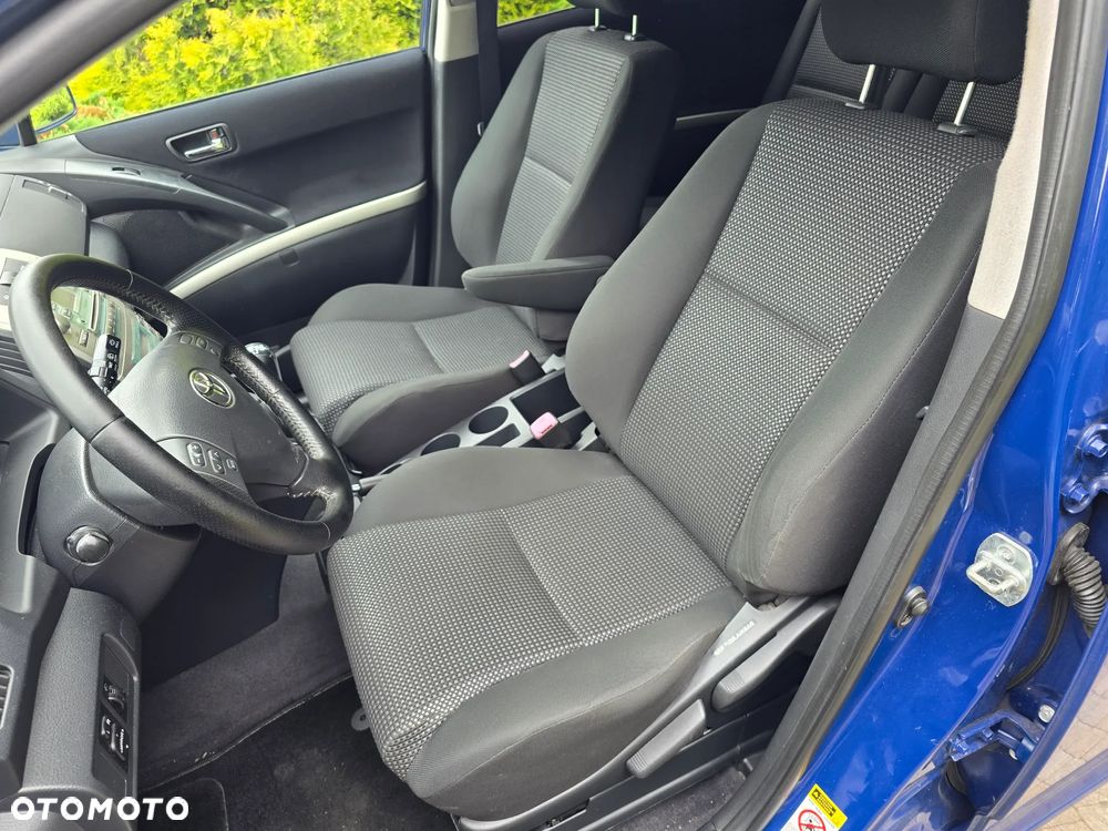 Toyota Corolla Verso 2.2 D-4D X - 14