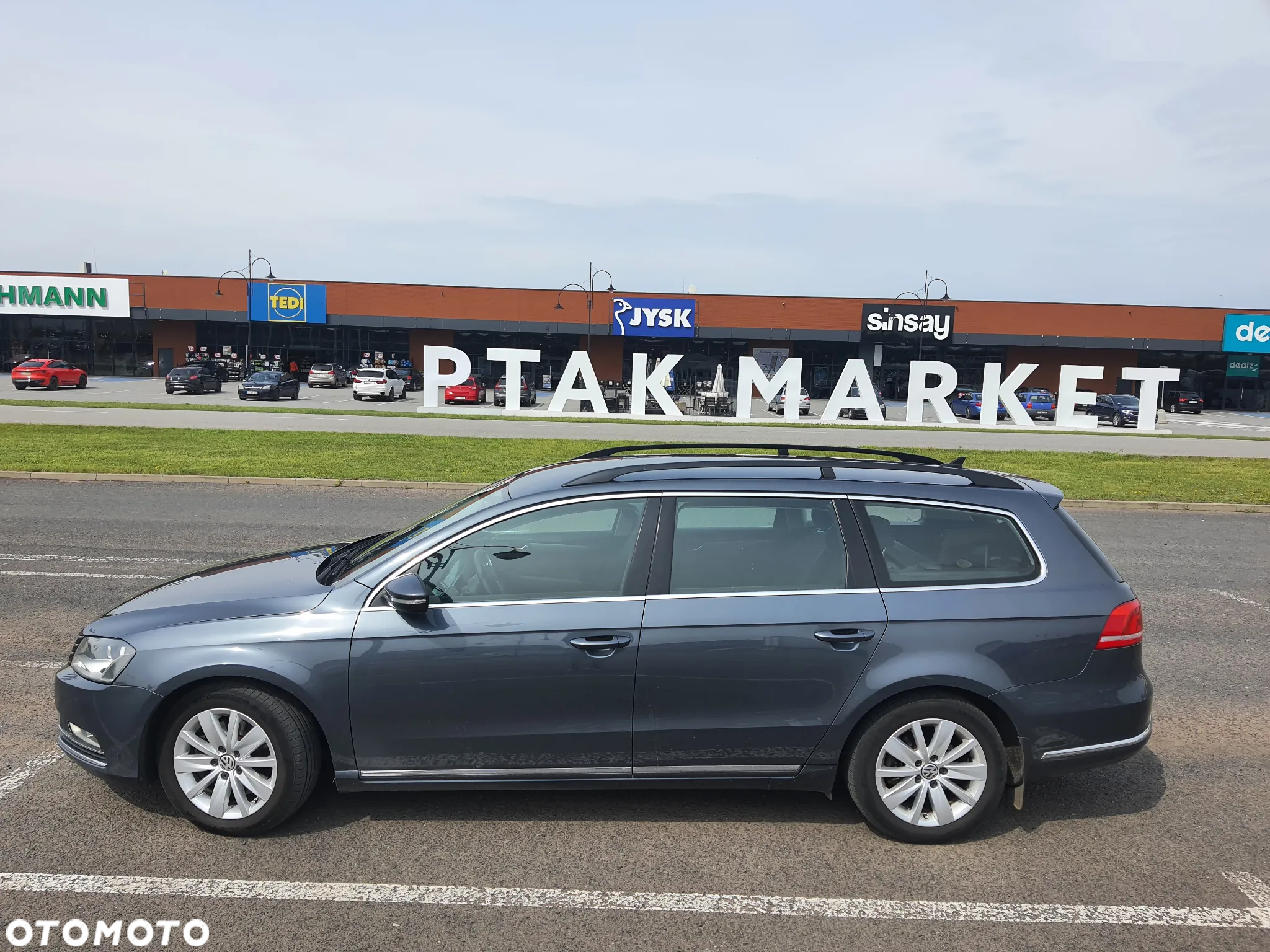 Volkswagen Passat 1.6 TDI DPF BlueMot Comfortline - 10