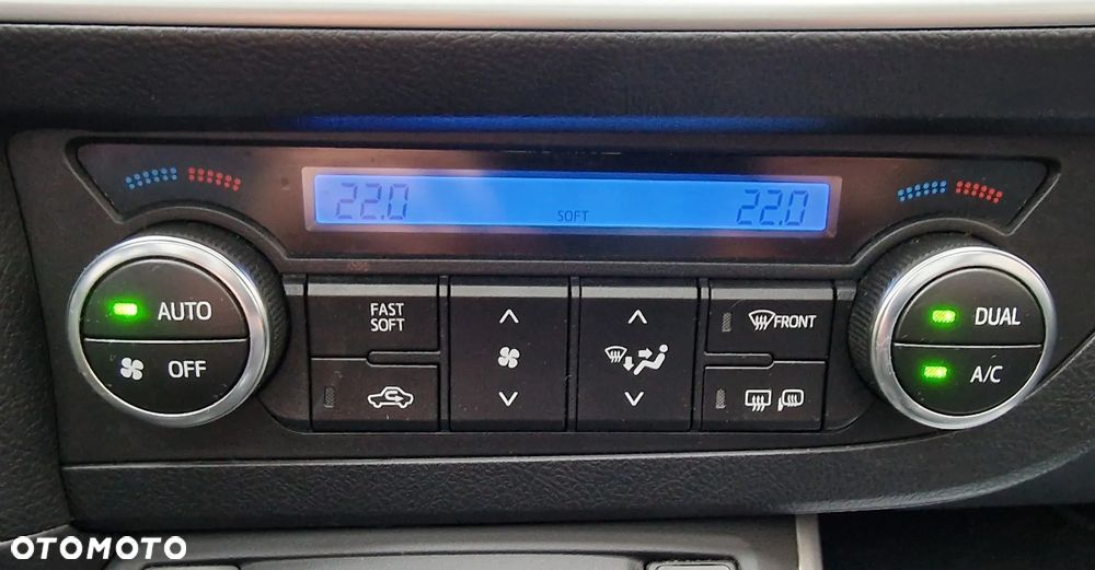 Toyota Auris - 22