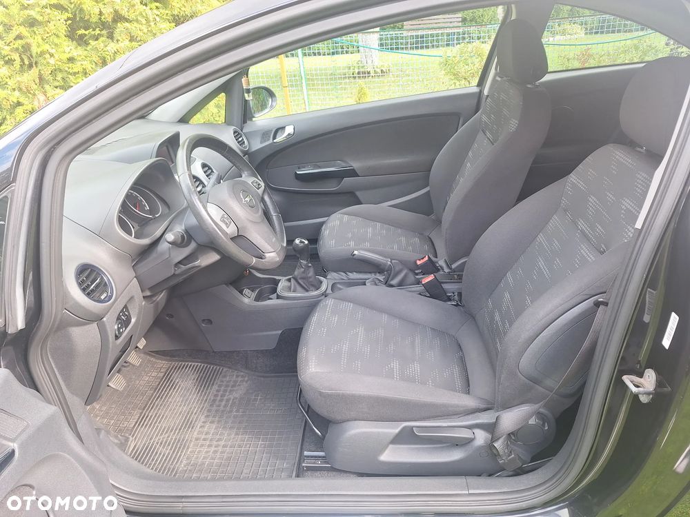 Opel Corsa 1.4 16V 150 Jahre - 5
