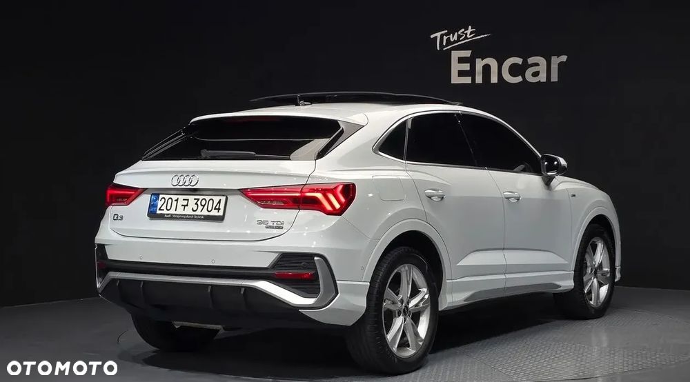 Audi Q3 Sportback - 2