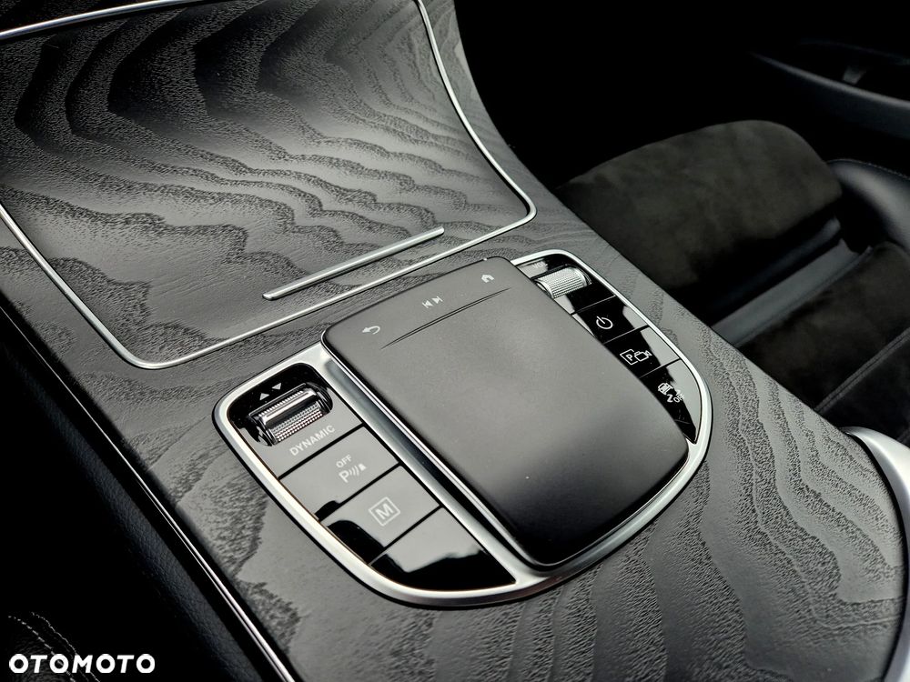 Mercedes-Benz GLC - 10