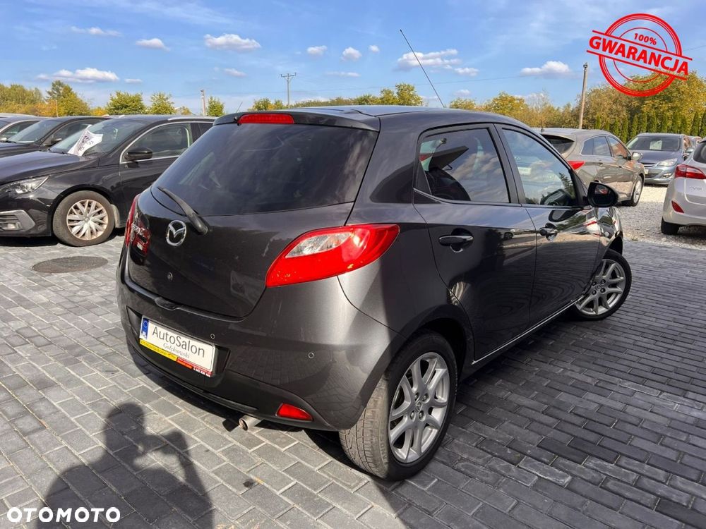 Mazda 2 - 10