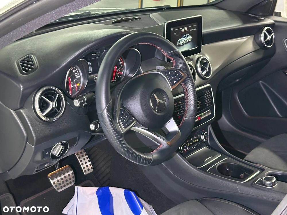 Mercedes-Benz CLA - 20