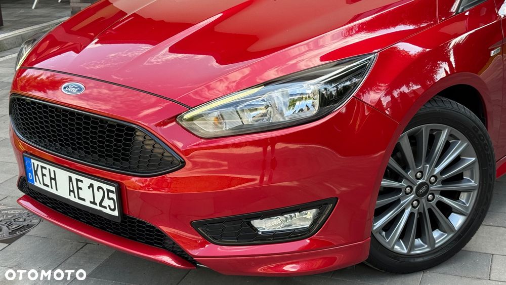 Ford Focus 1.0 EcoBoost Start-Stopp-System ST-LINE DESIGN - 11