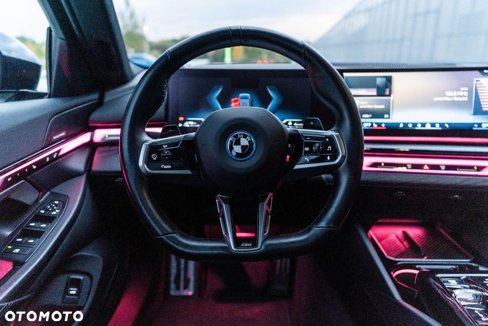 BMW Seria 5 - 30
