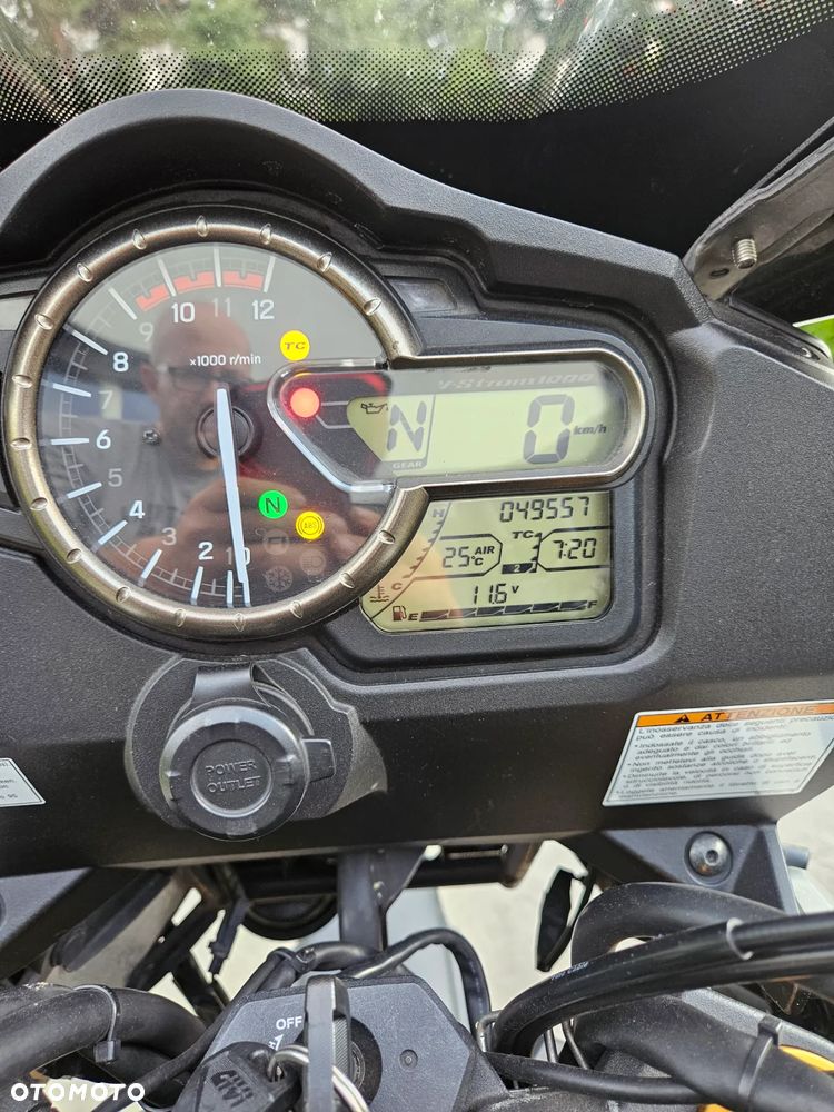 Suzuki V-STROM - 9