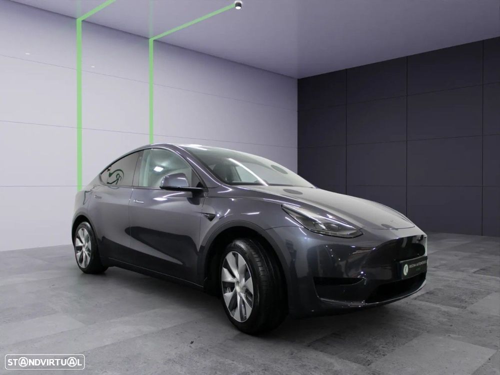 Tesla Model Y Standard - 4