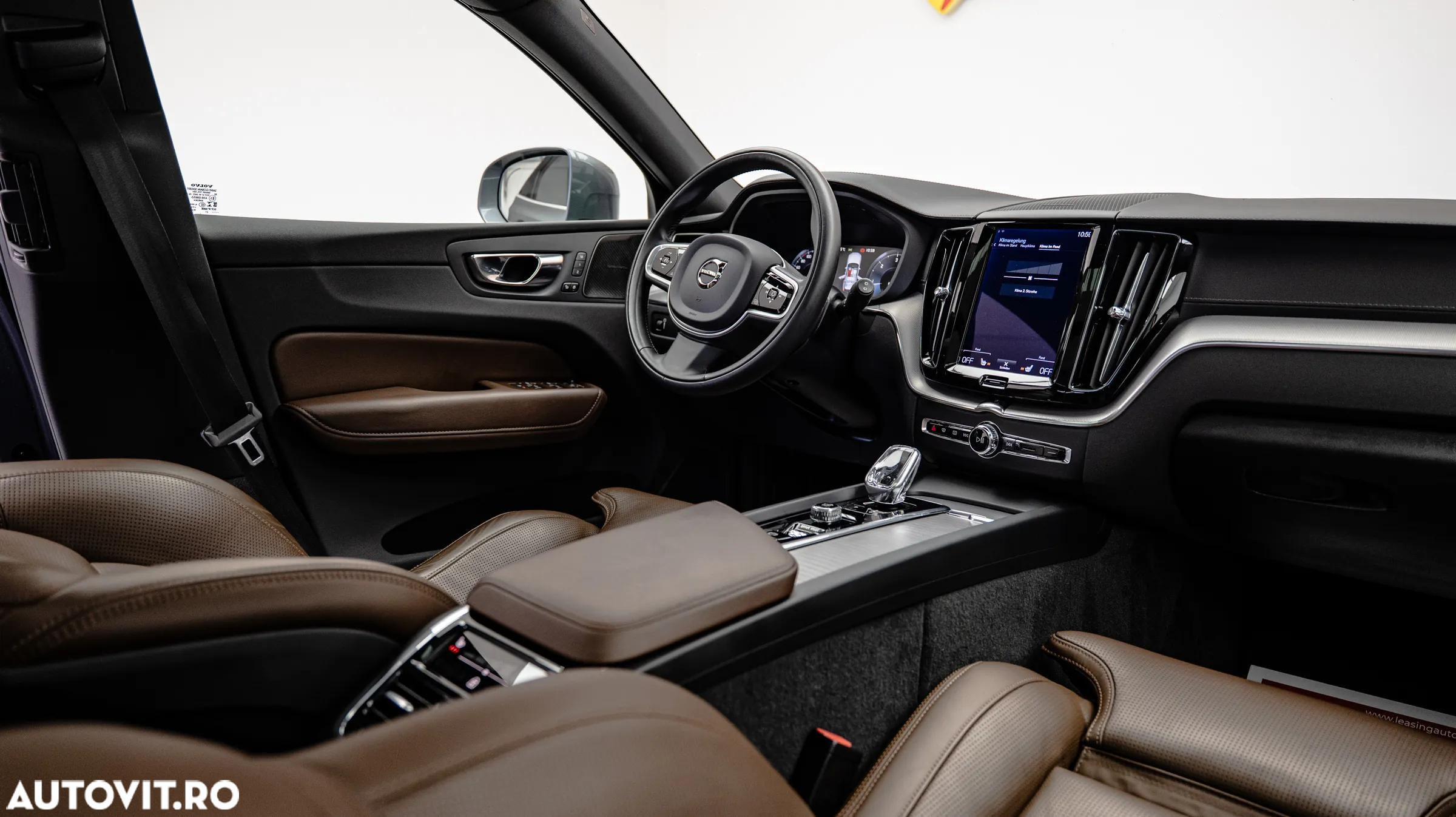Volvo XC 60 B5 MHEV AWD Inscription - 41