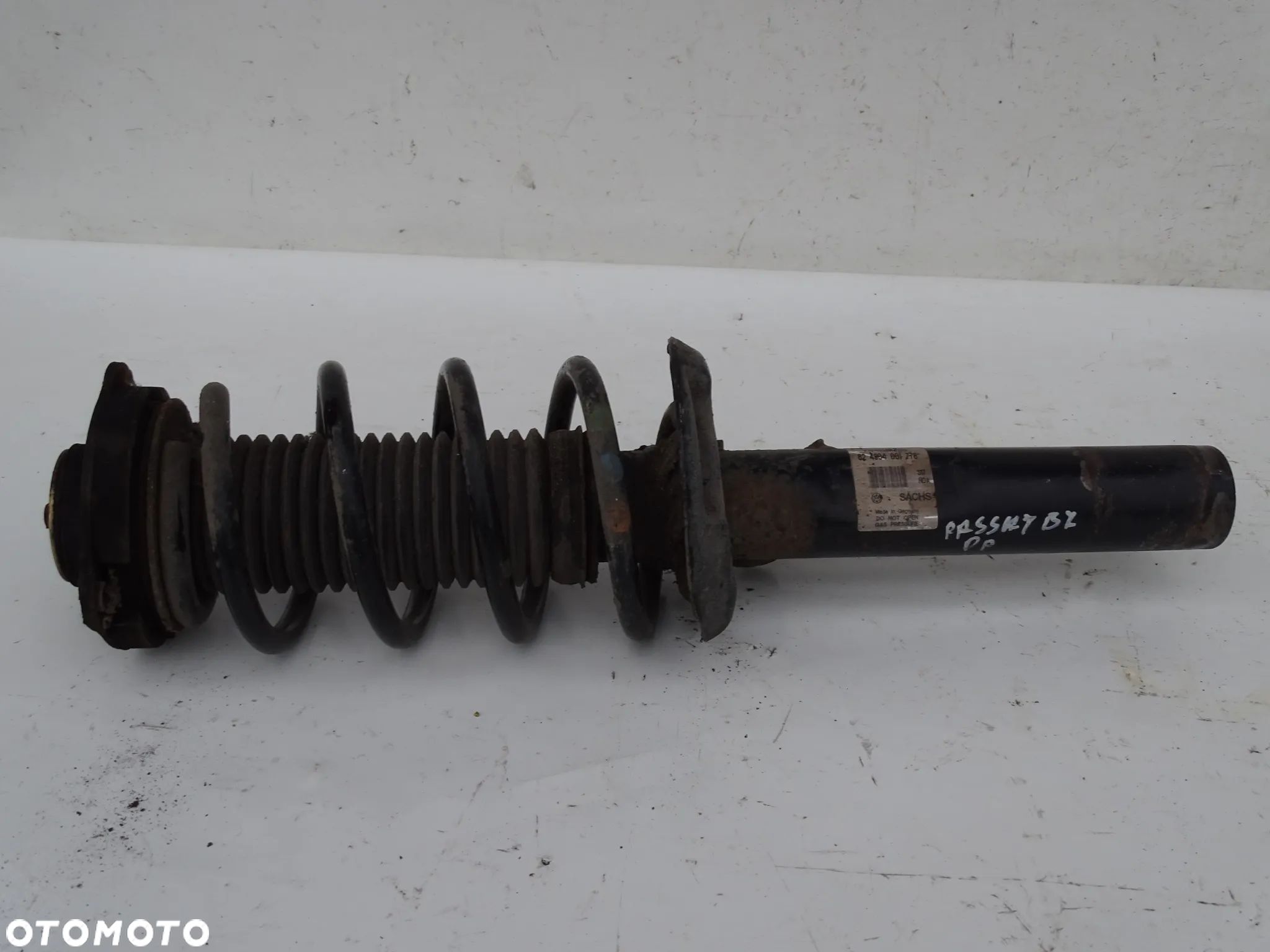 AMORTYZATOR PRAWY PRZÓD PRZEDNI VW PASSAT B7 2.0 TDI F-VAT - 1