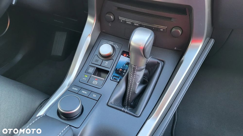 Lexus NX 200t Comfort AWD - 20