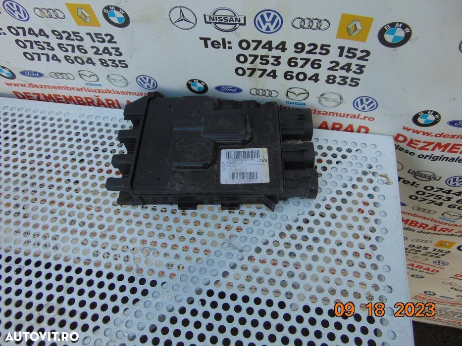 Panou sigurante borna baterie Renault scenic 3 megane 3 an 2009-2016 t - 1