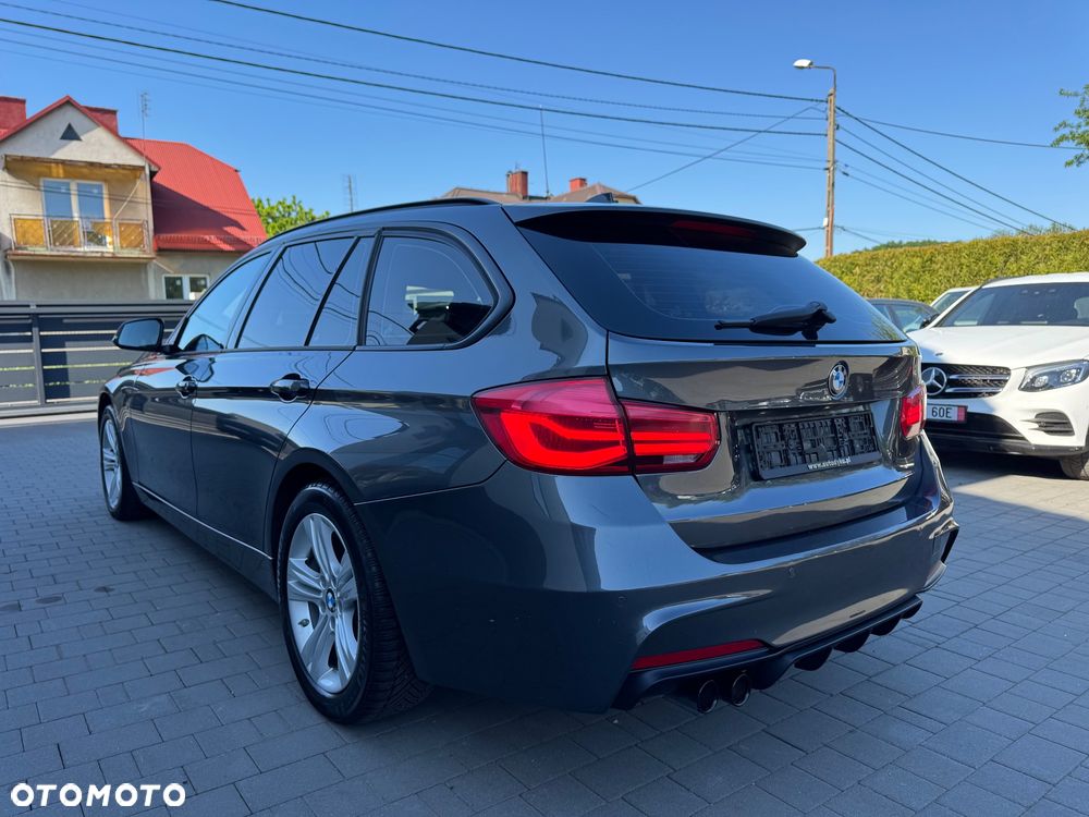 BMW Seria 3 320d xDrive Edition M Sport Shadow - 12