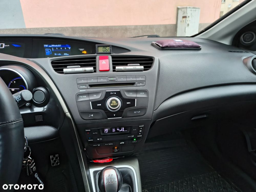 Honda Civic 1.4 i-VTEC - 7