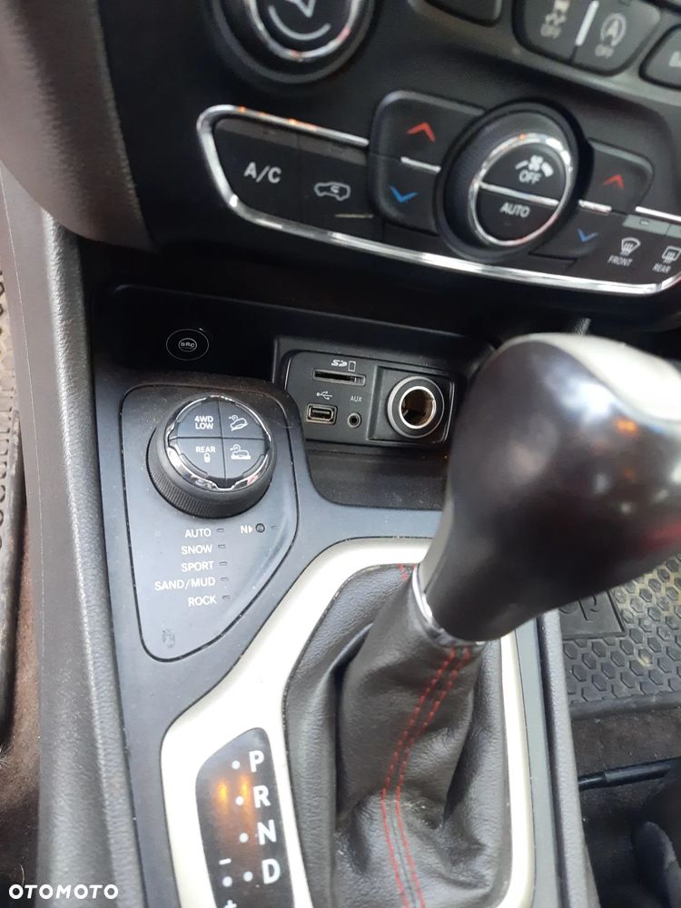 Jeep Cherokee 3.2 V6 Active Drive Lock Trailhawk - 14