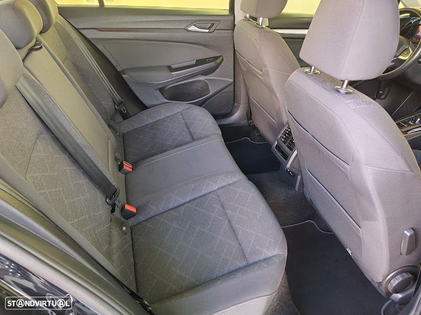 VW Golf Variant - 12
