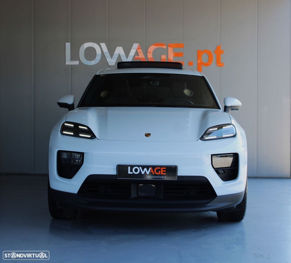 Porsche Macan Electric 4 - 25