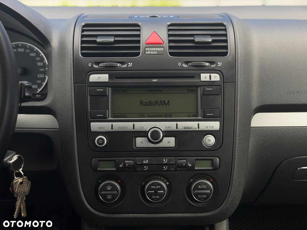 Volkswagen Golf 1.9 TDI Trendline - 12