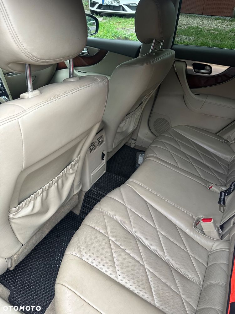 Infiniti FX FX30d S Premium - 6