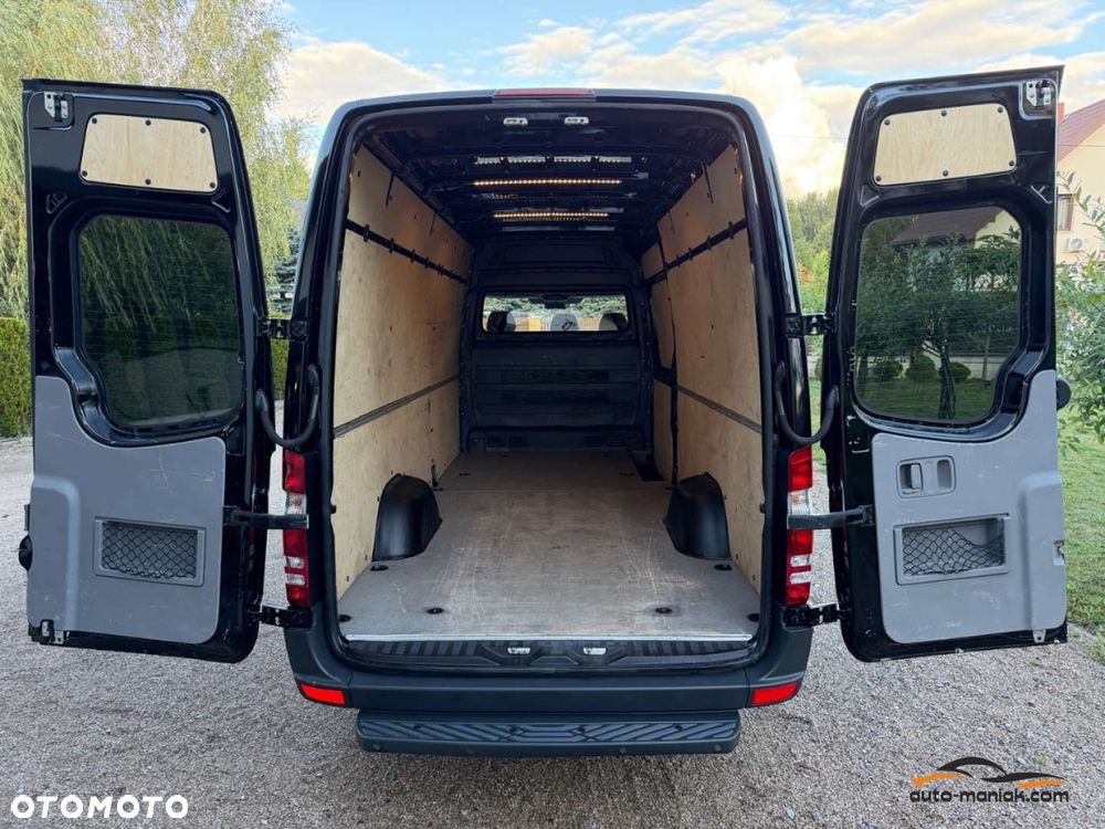 Mercedes-Benz Sprinter - 9
