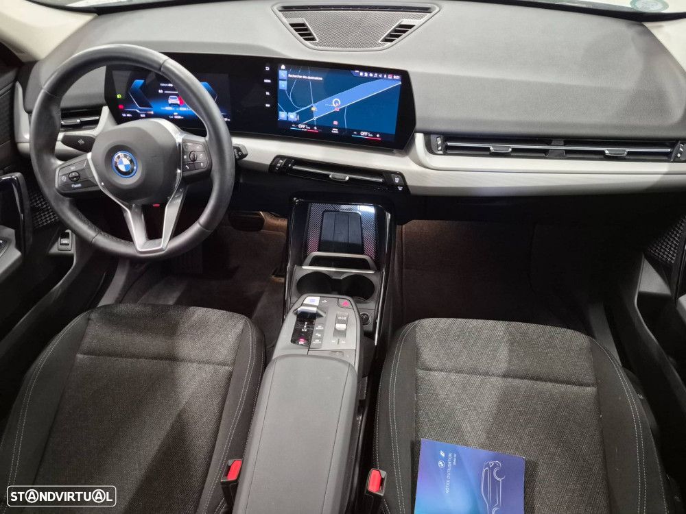 BMW iX1 xDrive30 - 3