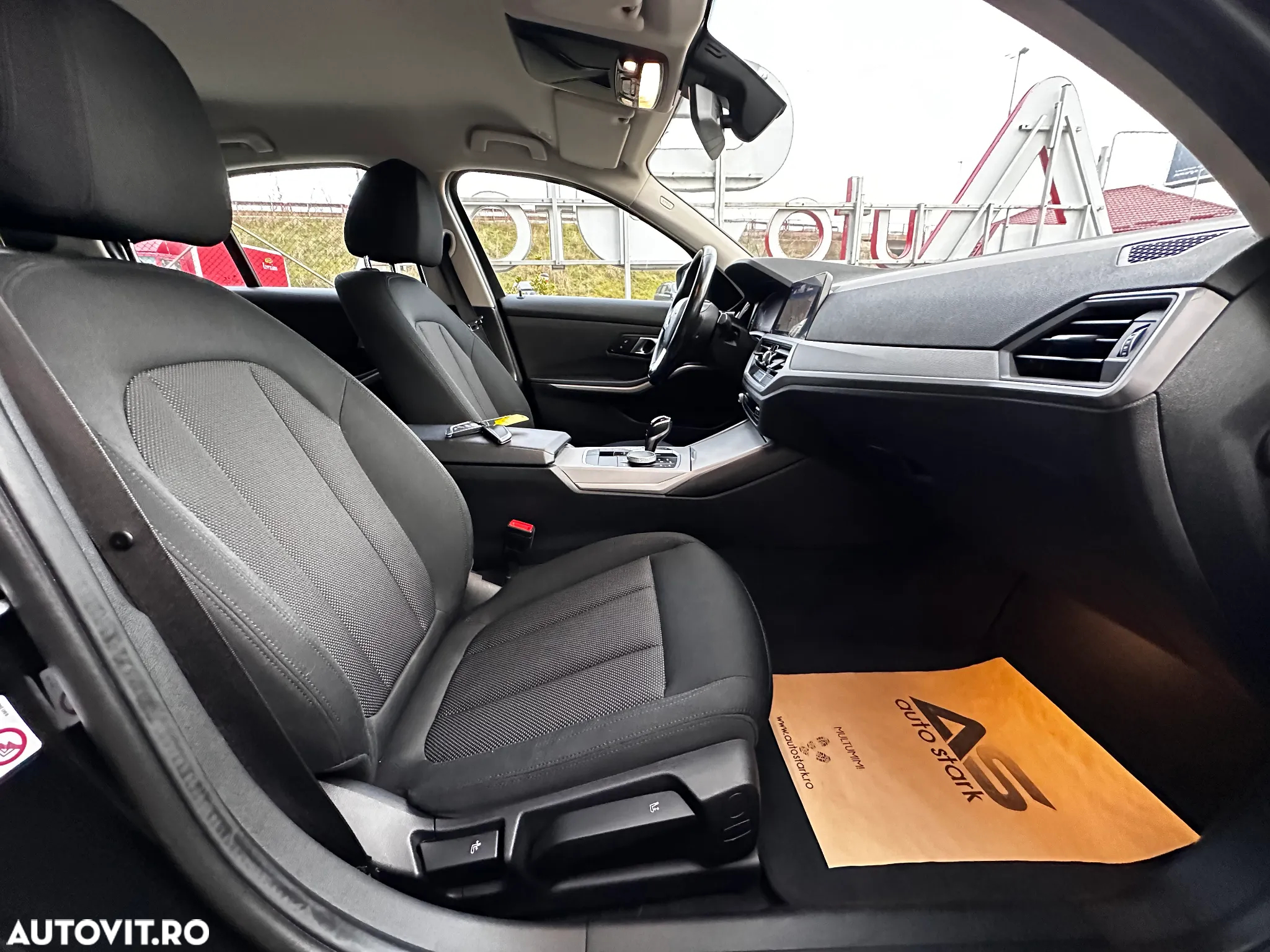 BMW Seria 3 318d Aut. - 20