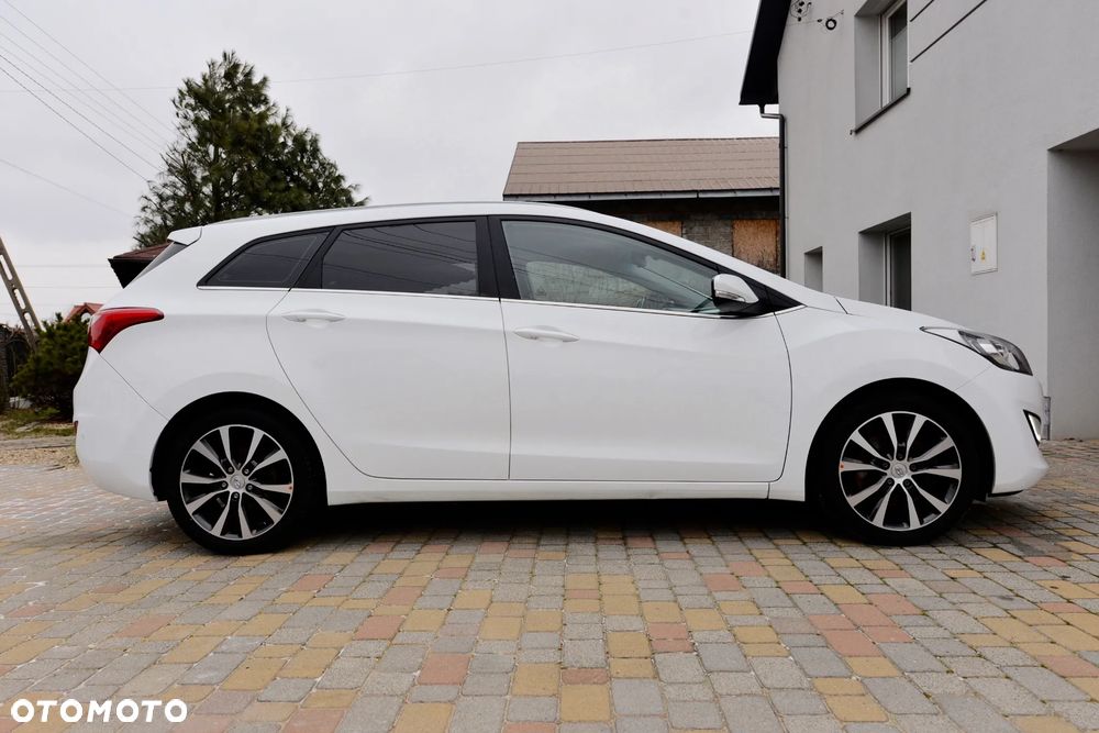 Hyundai i30 1.6 CRDI DCT Premium - 3