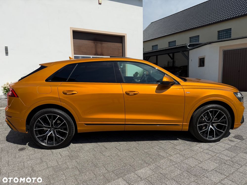 Audi Q8 - 10
