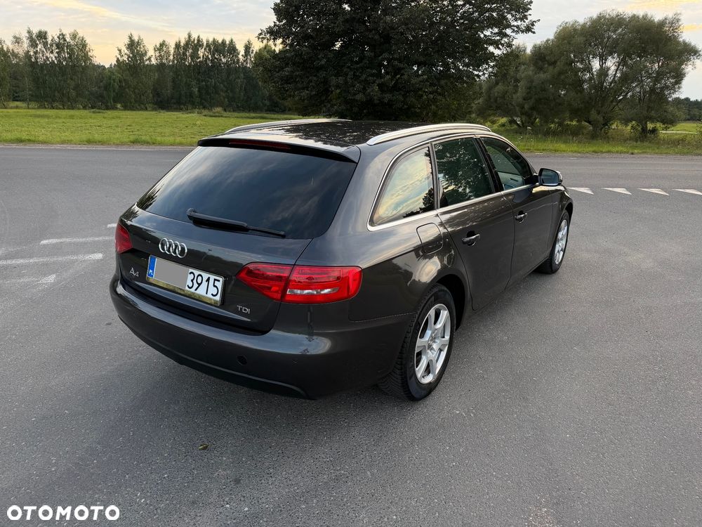 Audi A4 Avant 2.0 TDI - 25
