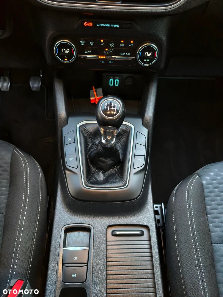 Ford Kuga 1.5 EcoBlue COOL&CONNECT - 34
