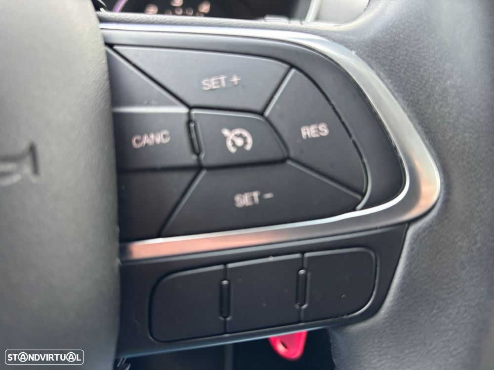 Fiat Tipo Station Wagon 1.3 M-Jet Lounge - 26