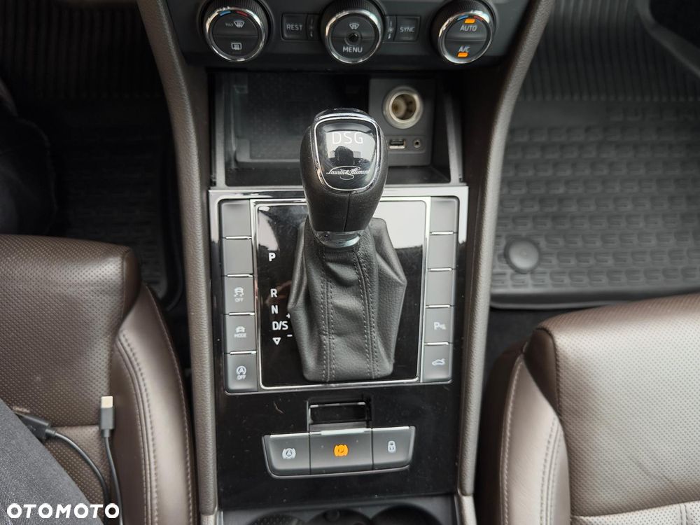 Skoda Superb 2.0 TDI 4x4 DSG L&K - 36