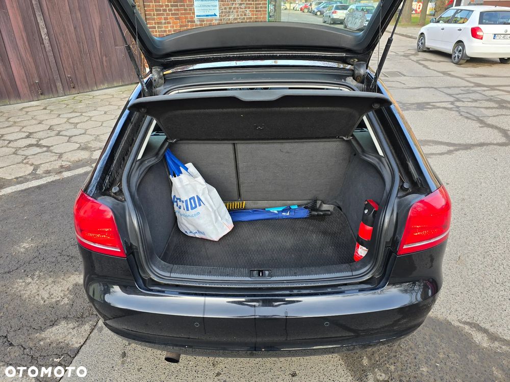 Audi A3 3-drzwiowe 1.6 Ambiente - 7