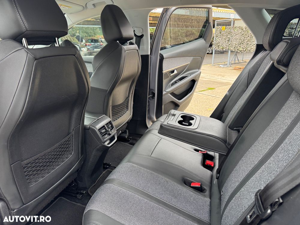 Peugeot 3008 Hybrid 225 e-EAT8 GT - 10