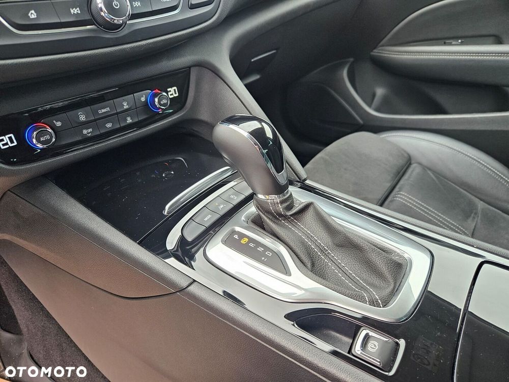 Opel Insignia 2.0 T Business Elegance S&S - 24