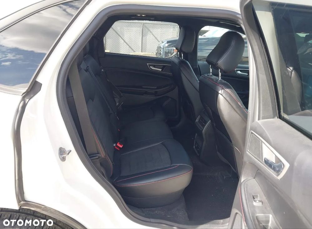 Ford Edge - 9