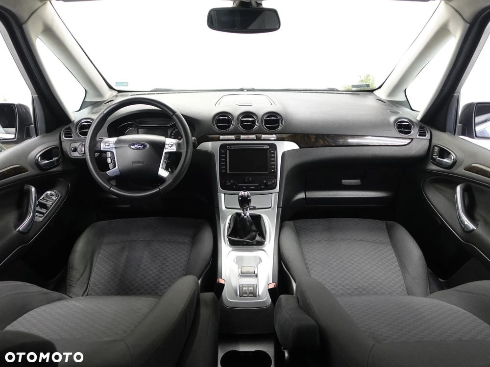 Ford Galaxy 2.0 TDCi Ghia - 27