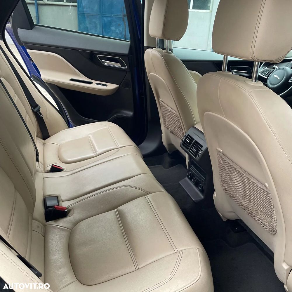 Jaguar F-Pace 20d AWD Prestige - 12