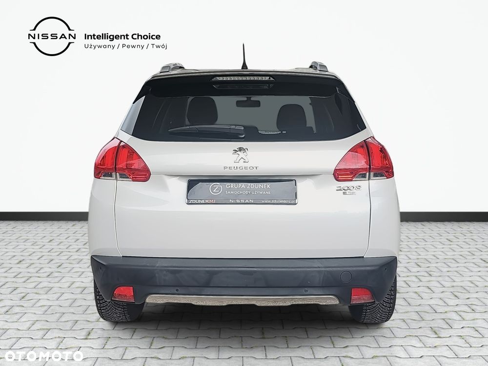 Peugeot 2008 1.2 Pure Tech Allure S&S - 6