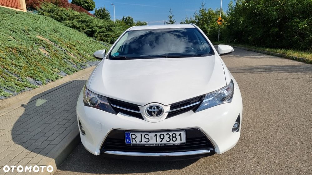 Toyota Auris - 2