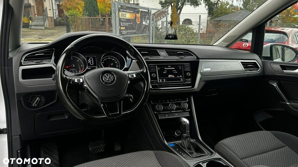 Volkswagen Touran 2.0 TDI BMT Comfortline DSG - 10