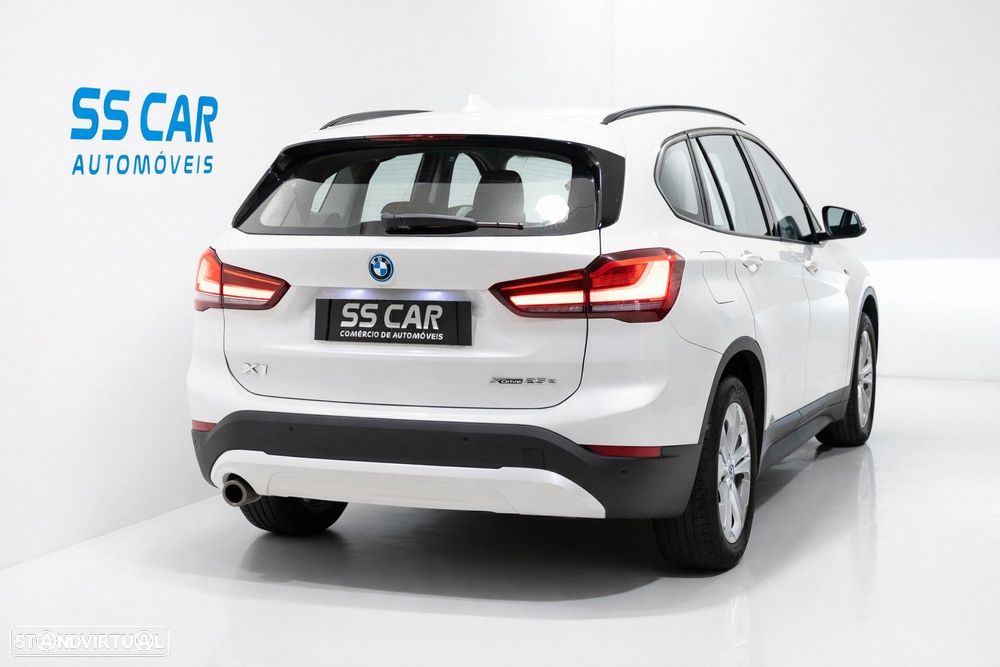 BMW X1 25 e xDrive Corporate Edition - 3
